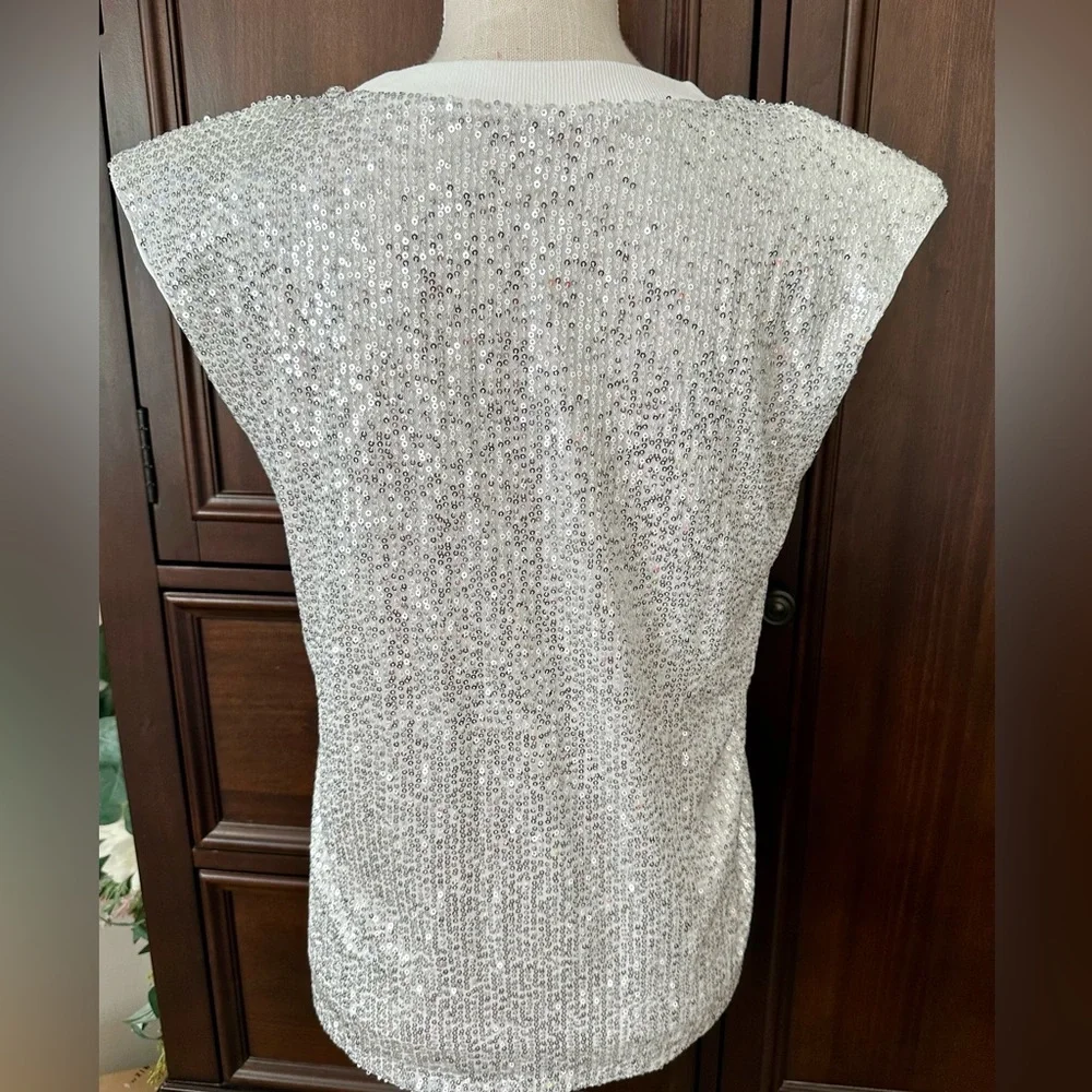 New White/silver Sequin Top with Shoulder Pads - Picture 4 of 10